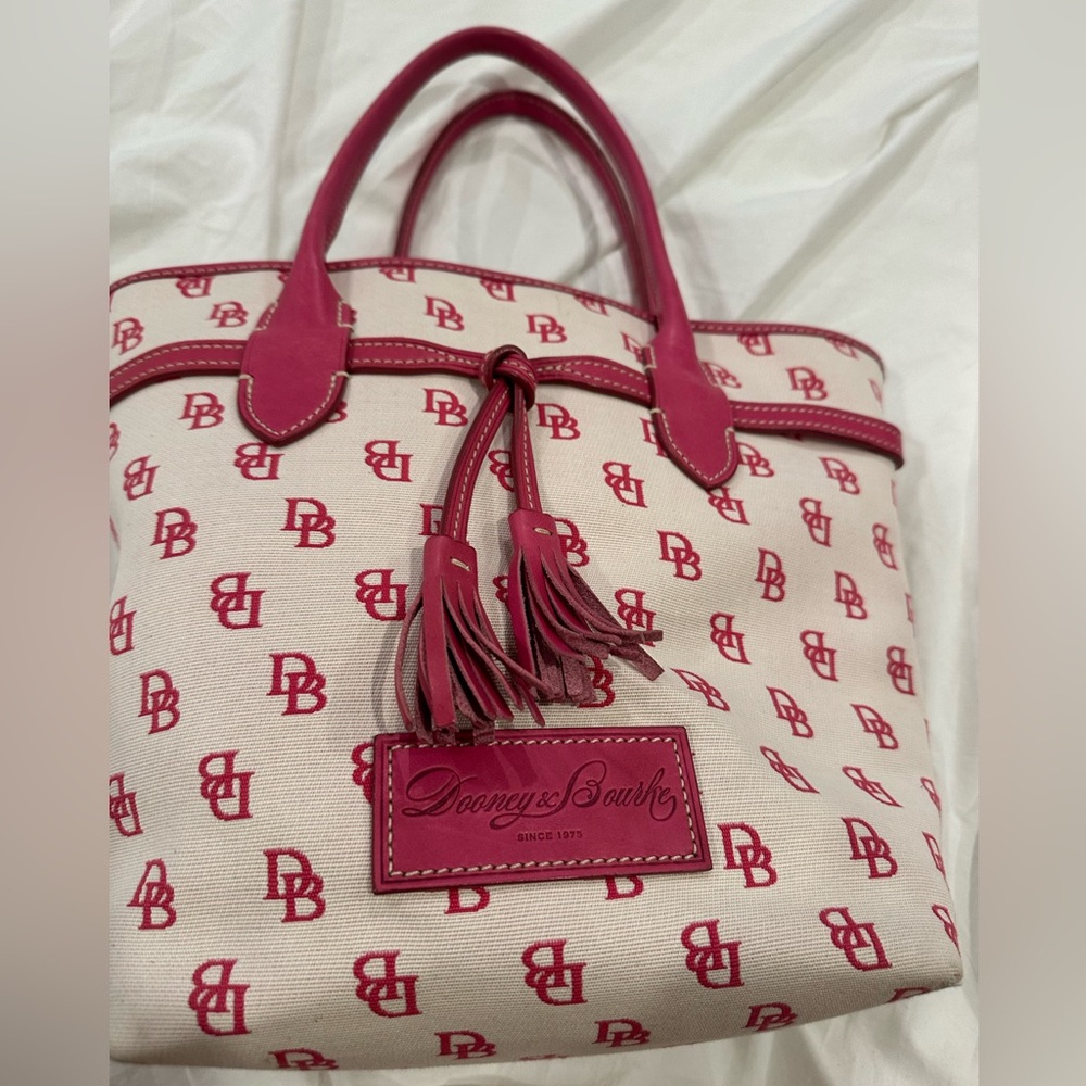✨ DOONEY AND BOURKE White Pink Monogram Tote Canvas Leather Tassel Bag✨
